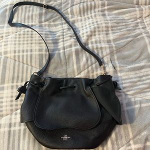 COACH  F11807 PETAL DRAWSTRING-black leather cross bodyshoulder handbag tote